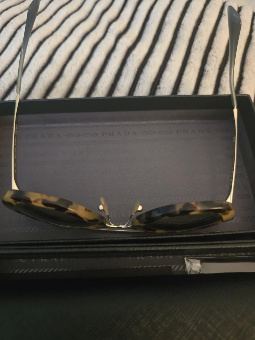 Prada SPR09Q Cinema Tortoise Shell Sunglasses Black Saffiano Leather Case + Box